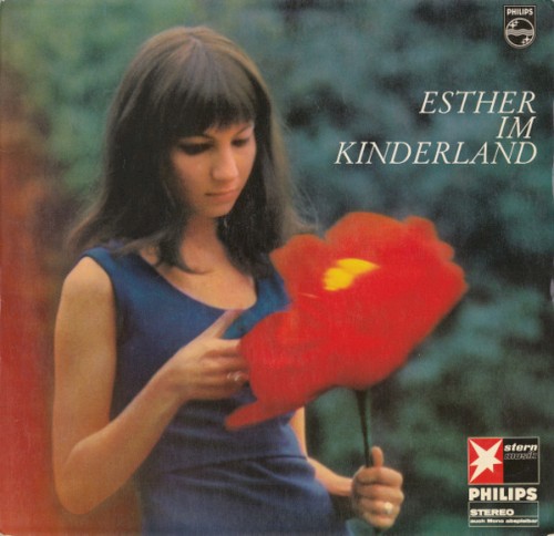 Esther im Kinderland