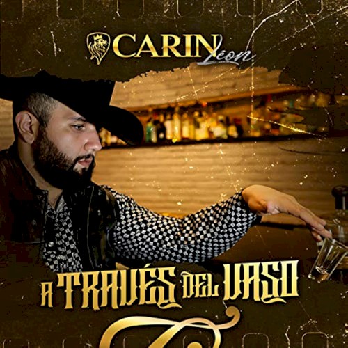 A través del vaso