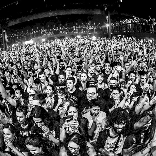 Accidents (live in Rio de Janeiro, Brazil 2022)