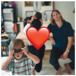 <3