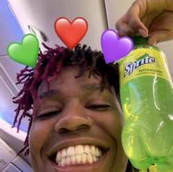 SIPPIN JUICE LIKE ITS MINUTE MAID BITCHHHHH