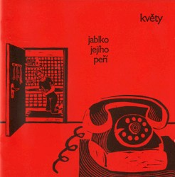 Jablko jejího peří
