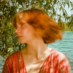 Parfois, les jours de vent