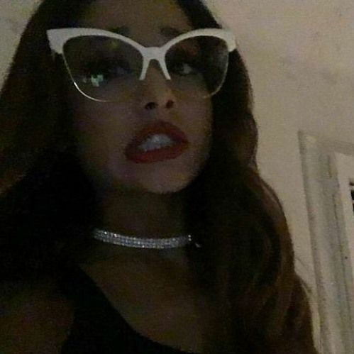 YES I'M YOUNG HOLLYWOOD BITCH, AND? + madoxy