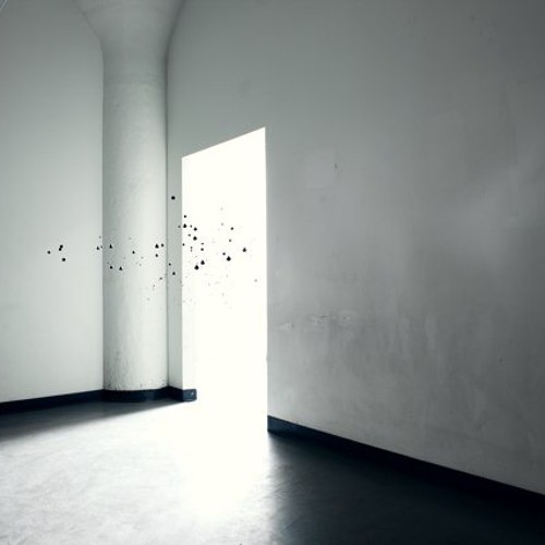 Of Art and Artifice: A Ghostly International Exhibition