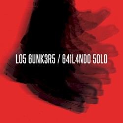 Bailando solo
