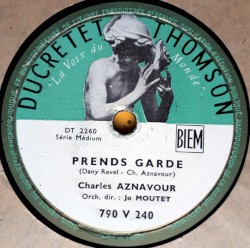 Prends Garde / Je Cherche Mon Amour
