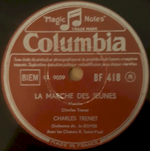La Marche des jeunes / Dans les pharmacies