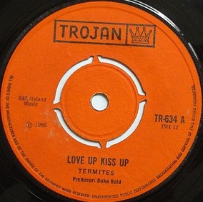 Love Up Kiss Up / Laba Laba Reggae