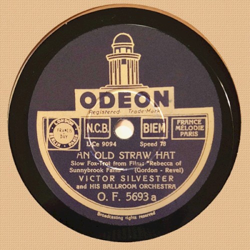 An Old Straw Hat / Lambeth Walk
