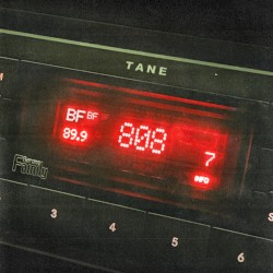 808