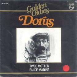 Twee motten / Bij de marine
