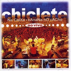 Chiclete na caixa, banana no cacho