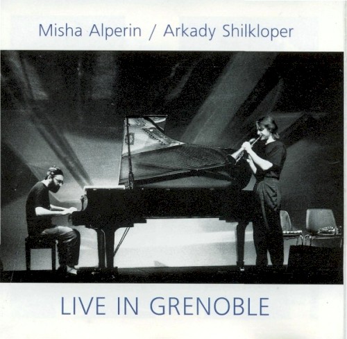Live in Grenoble