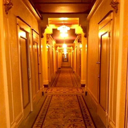Hotel Blues