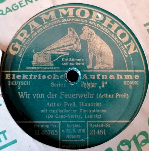 Wir von der Feuerwehr / Wettschwimmer Wasserhahn, der Rekordbrecher