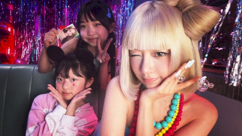 SPIN‐OFF : CRUMBS FILM