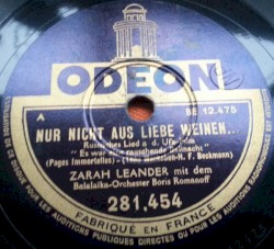 Nur nicht aus Liebe weinen… / Romanze