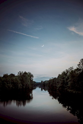 Floating in a Memory