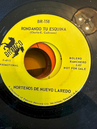 Rondando tu esquina / El conductor