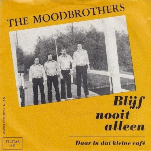 Blijf nooit alleen / Daar in dat kleine café