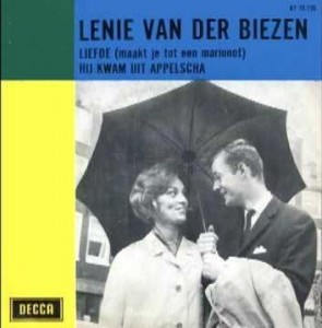 Liefde (Maakt je tot een marionet) / Hij kwam uit appelscha