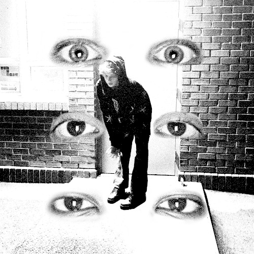wide eyes