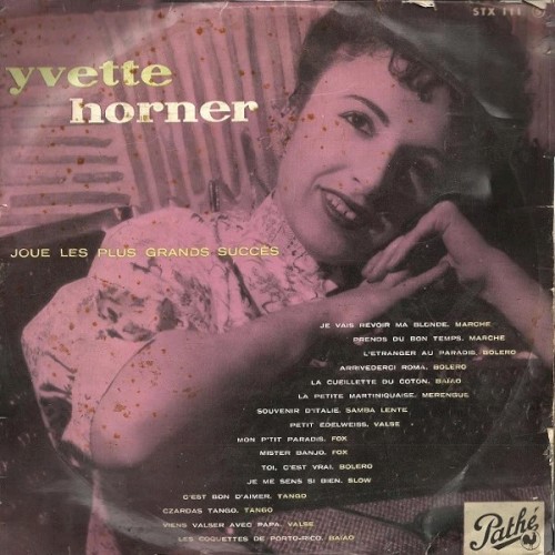 Yvette Horner joue les plus grands succès