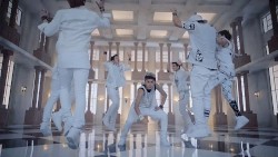 WOW (Dance Version)