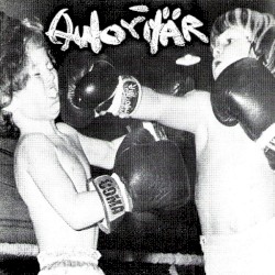 Autoritär / Coma