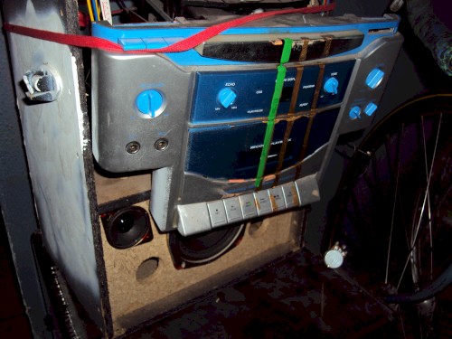 Tape Robot Monster