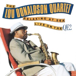 Relaxing At Sea - Live On The QE2