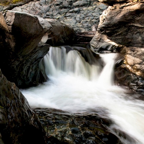 Mountain / Stream