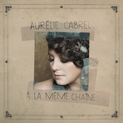 À la même chaîne
