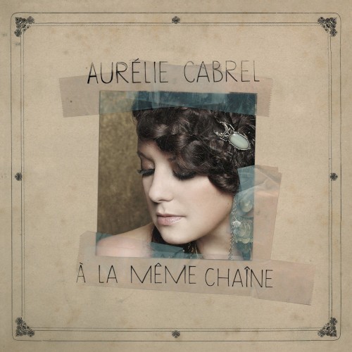 À la même chaîne