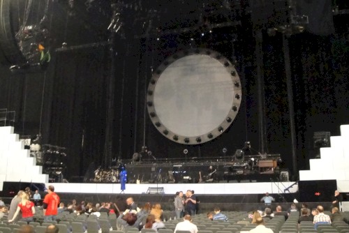 2011-05-12: The Wall Live at O2 Arena, London
