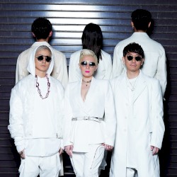 3/6にm-flo loves復活&新曲"tell me tell me" リリース！3名の新lovesは誰か#mfloと#lovesで回答募集！まずは豪華41曲のlovesをチェックしてねアルバム