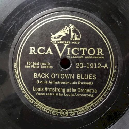 Back O'Town Blues / Linger in My Arms a Little Longer, Baby