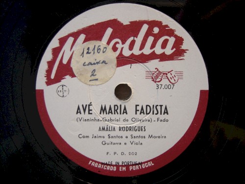 Avé Maria fadista / Fria claridade