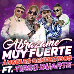 Abrázame muy fuerte