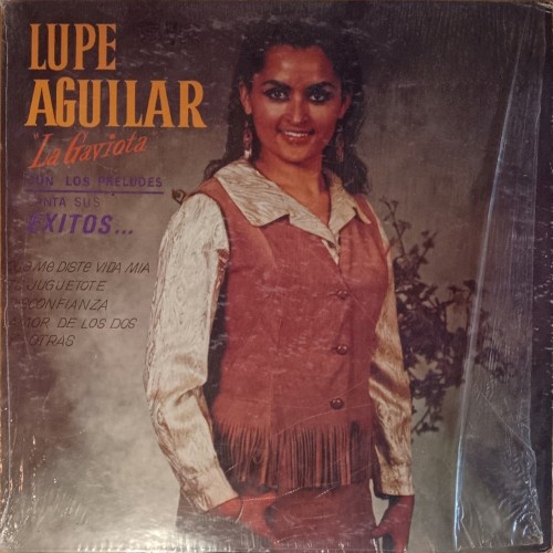 Canta sus éxitos