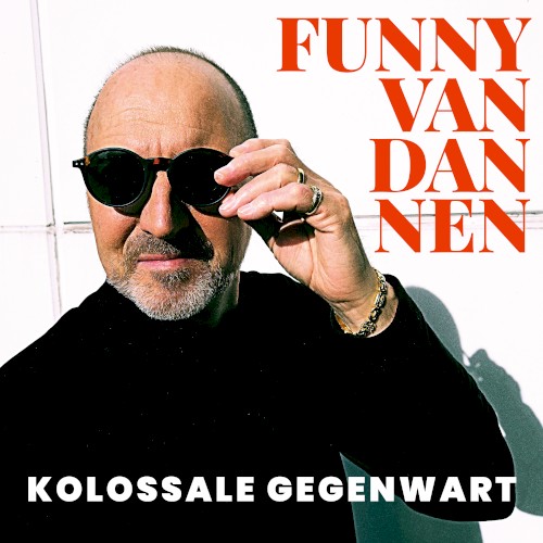 Kolossale Gegenwart