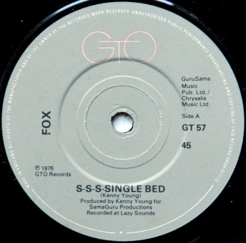 S-S-S-Single Bed / Silk Milk