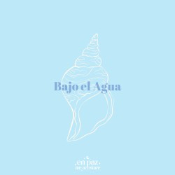Bajo El Agua