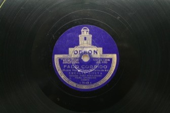 Fado corrido / Negros traços