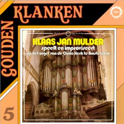 Speelt en Improviseert aan het Orgel van de Oude Kerk te Amsterdam