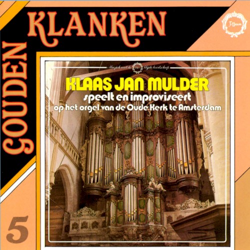 Speelt en Improviseert aan het Orgel van de Oude Kerk te Amsterdam