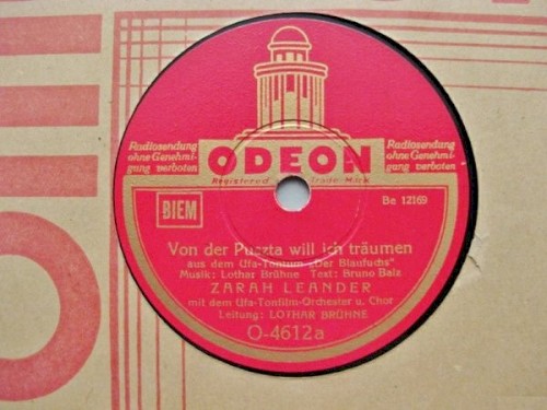 Von der Puszta will ich träumen / Kann denn Liebe Sünde sein?