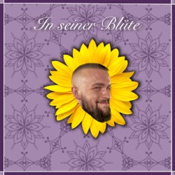 IN SEINER BLÜTE