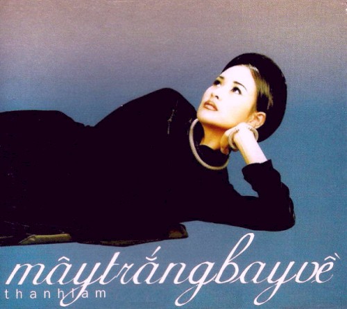 mây trắng bay về